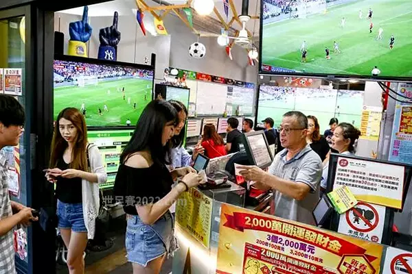 世足賽運彩 不漏拍  運彩場中投注24小時不錯過 - 2022世界盃 世足賽運彩 銷量預估破百億！ 玩法升級 更勝上屆世足投注熱潮 2018 俄羅斯世足賽運彩買氣旺